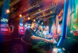 Program ajak teman domino88 di ponsel